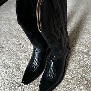 Woman’s western cowboy boot. Never worn